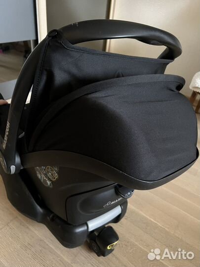 Maxi cosi автолюоька с базой isofix