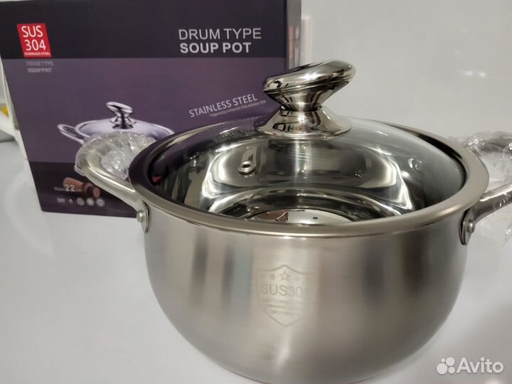 Кастрюля новая.22см. Подойдёт на подарок