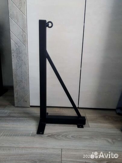 Кронштейн для боксерской груши