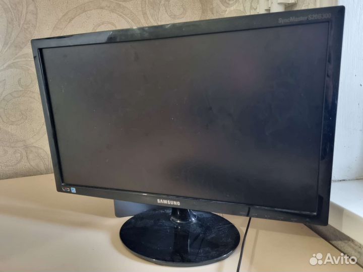 Монитор Samsung