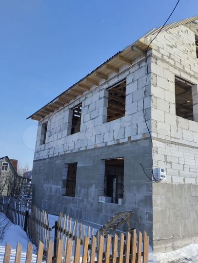 Дом 210 м² на участке 4 сот.