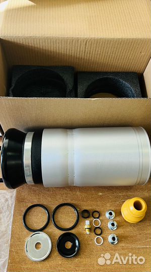 Передний пневмобаллон Land rover Discovery 4