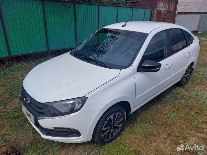 LADA Granta 1.6 МТ, 2020, 50 000 км