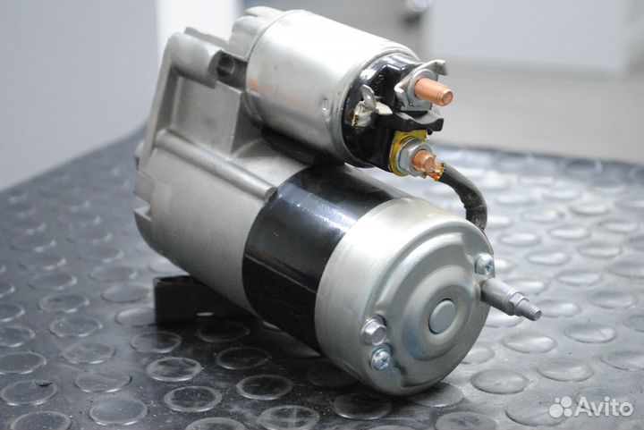 Стартер Kia Carnival 2.5 V6 автомат новый Mando