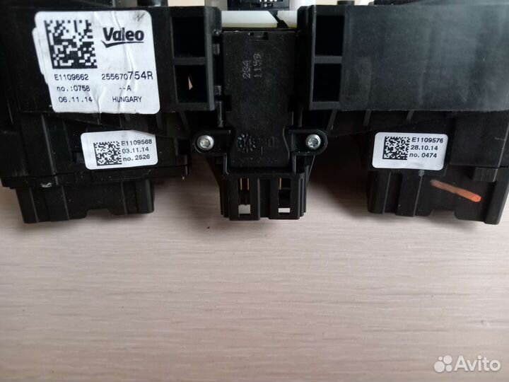 Шлейф подрулевой на рено сандеро 2 2014г