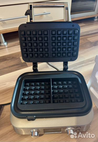 Вафельница Bork g 700