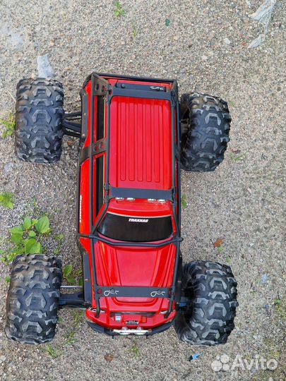 Радиоуправляемая машина traxxas Summit 1:10 4WD