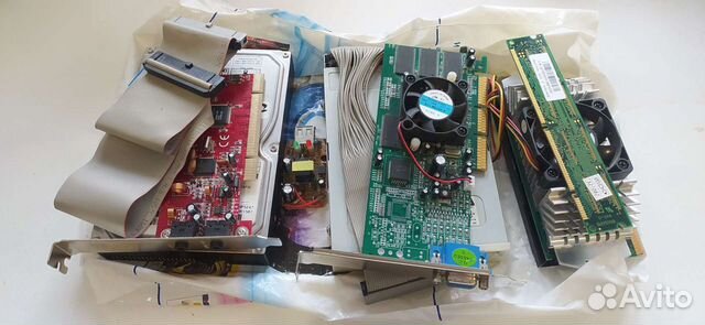 Тюнер, видеокарта, жёсткий диск,флоппи, оперативка