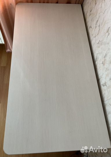 Письменный стол