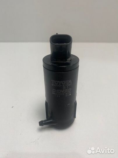 Моторчик бочка стеклоомывателя передний Toyota