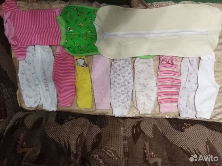 Вещи на ребенка от 0 до 3 мес пакетом или штучно