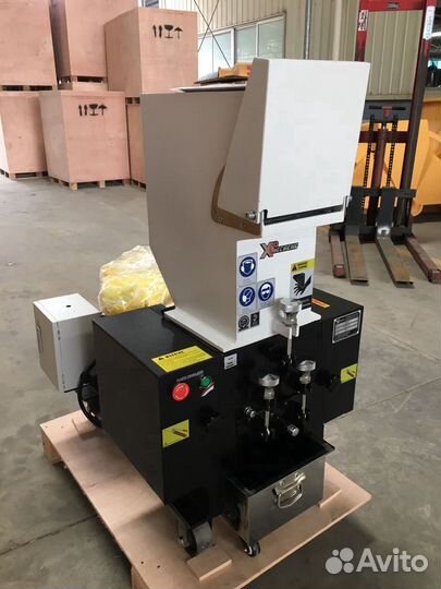 Дробилка для пластика (пластмасс) 4 кВт