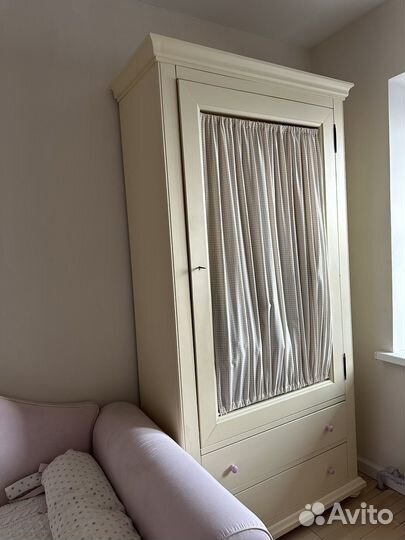 Детская кровать и 2 шкафа