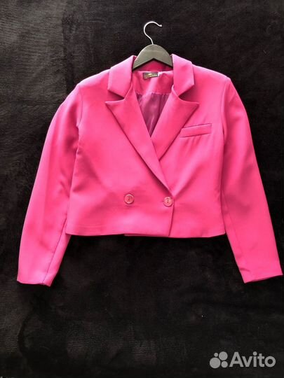 Пиджаки и жакеты женские 44р
