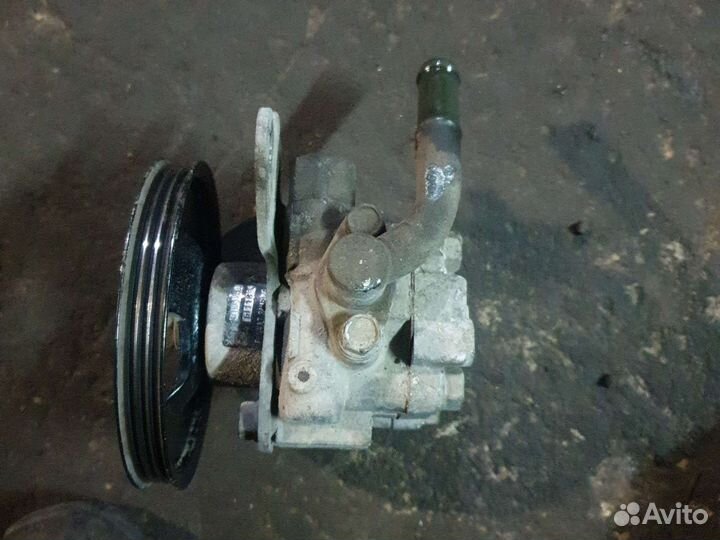Насос гур ниссан альмера классик b10 QR16