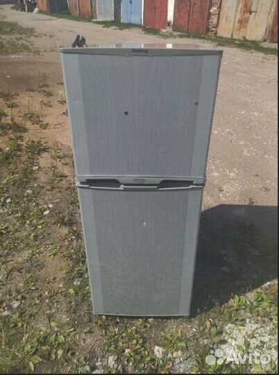 Холодильник (Elenberg RF-0885T)