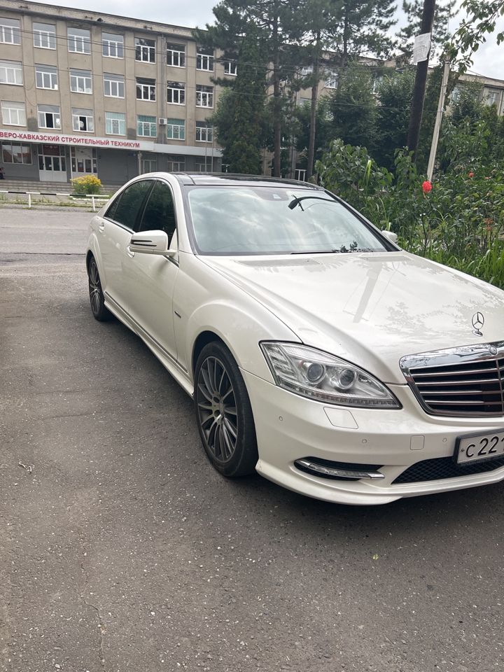 Mercedes-Benz S-класс: фото владельца
