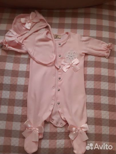 Комбинезон и чепчик 0-3
