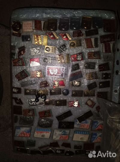 Значки Ленина