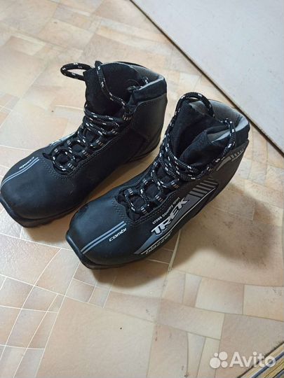 Лыжные ботинки trek