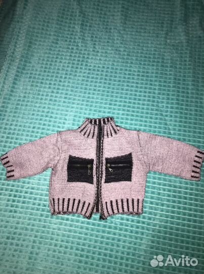 Укороченная кофта на молнии