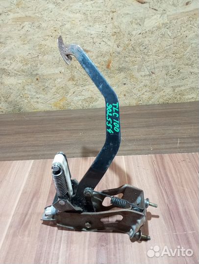 Педаль сцепления Toyota land cruiser 100 99