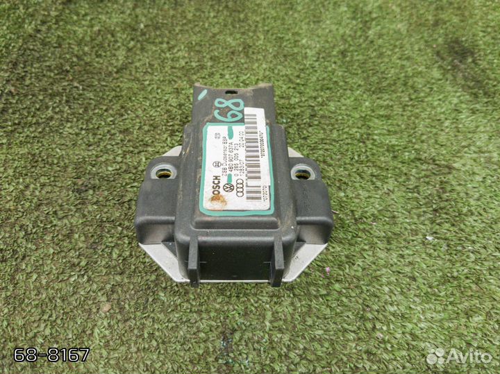 Датчик ускорения Audi A6 C5 седан