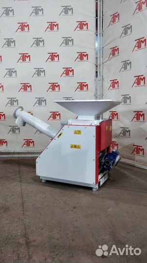 Зернодробилка вальцовая в наличии