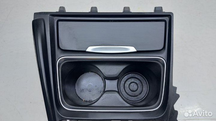 Подстаканник Bmw 3-Series F30 1.6 2014