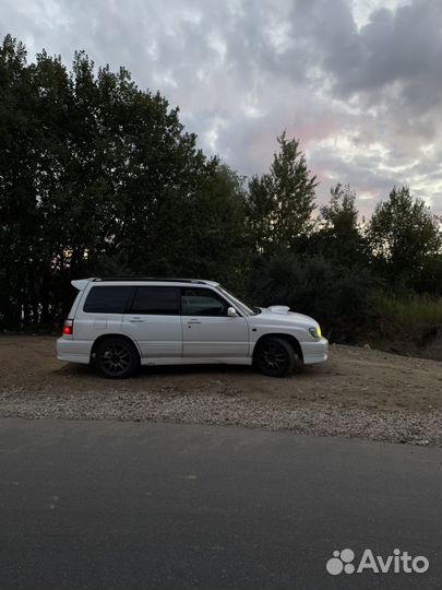 Subaru forester накладки на двери