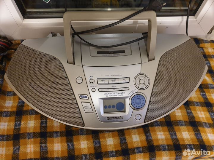 Магнитофон panasonic