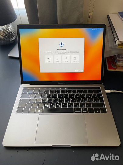 Macbook pro 13 retina 2019 touch bar