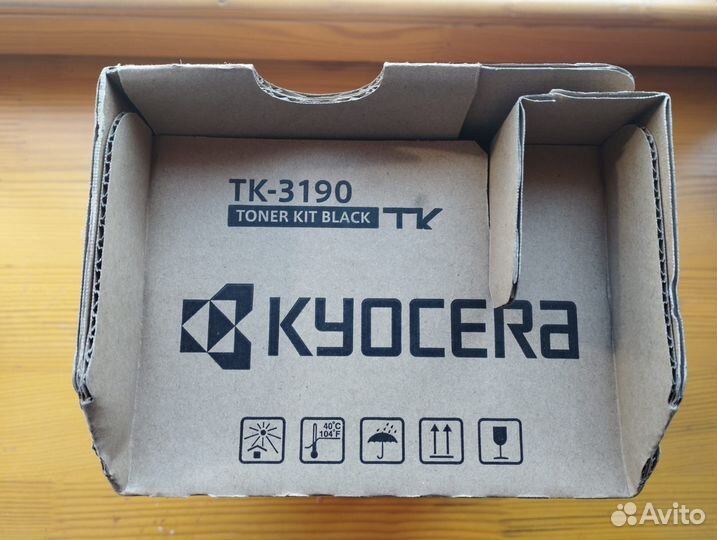 Картридж Kyocera TK 3190 черный