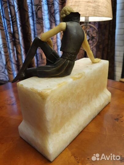 Бронзовая статуэтка