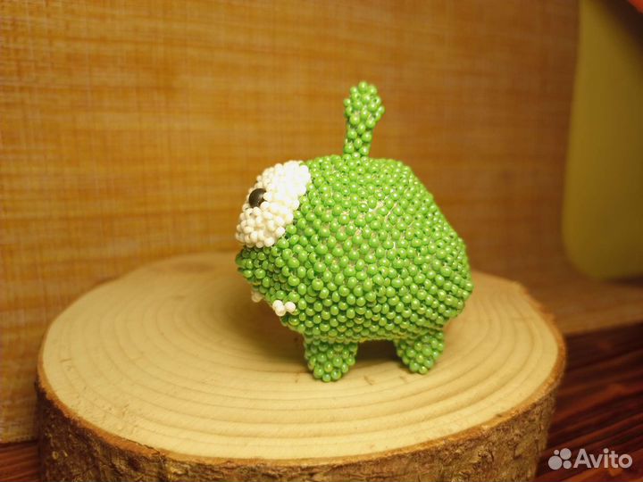 Игрушка из бисера