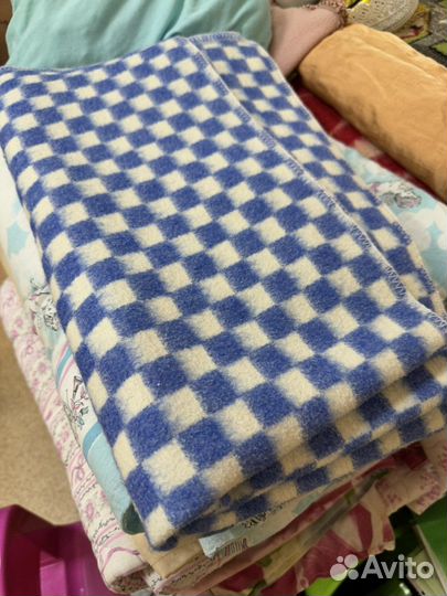 Одеяло детское, подушки, постельное белье