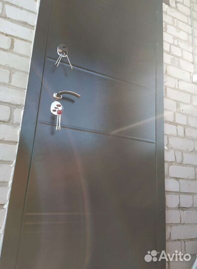 Дверь Входная Уличная с Терморазрывом