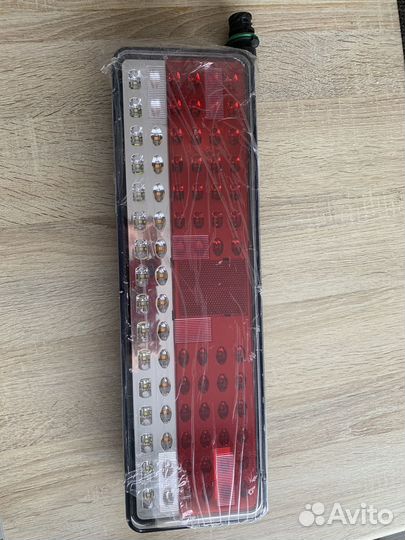 Фонарь задний