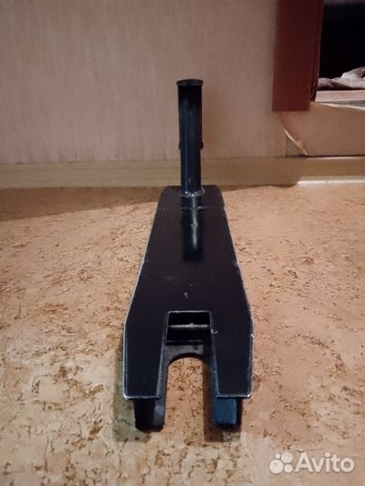 Дека на трюковой самокат