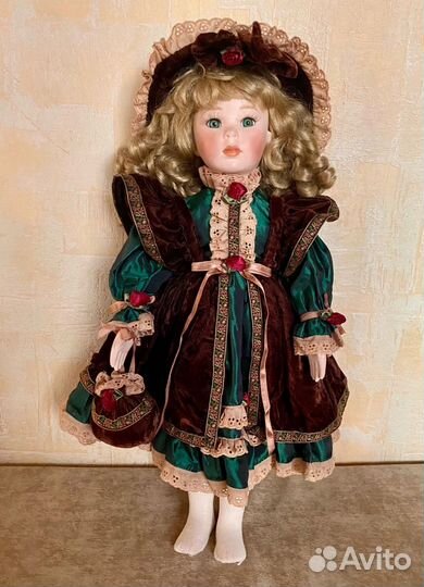 Кукла фарфоровая коллекционная, керамическая