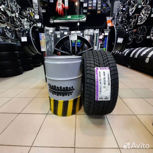 Nexen Winguard Ice Plus 235/45 R17 97T