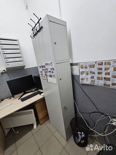 Ящики для одежды металлические