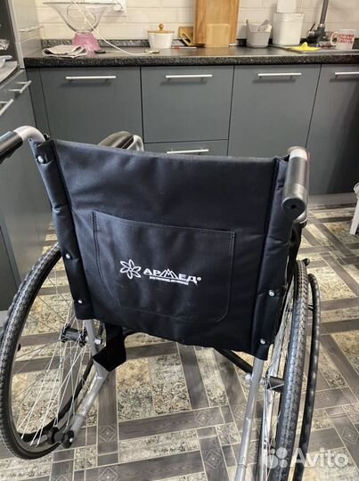 Коляска инвалидная