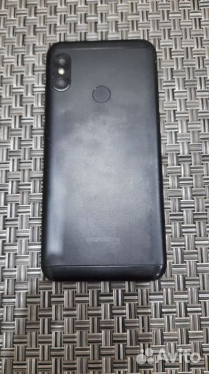 Xiaomi Mi A2 Lite Android One, 3/32 ГБ