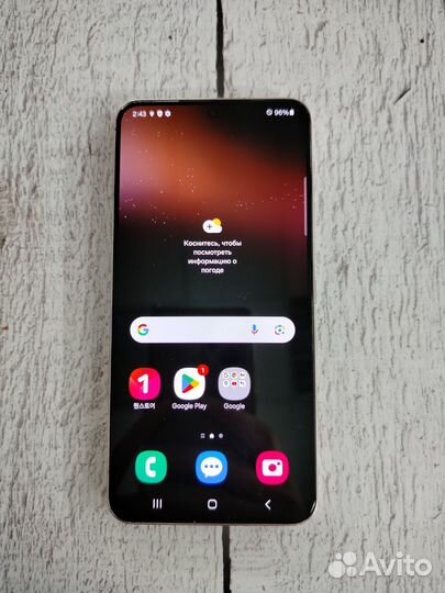 Samsung Galaxy S22, 8/256 ГБ