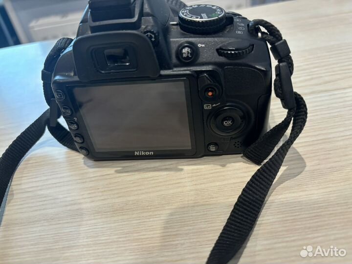 Зеркальный фотоаппарат Nikon D3100