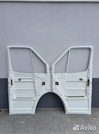 Двери передние Mercedes Sprinter Classic VW LT 35