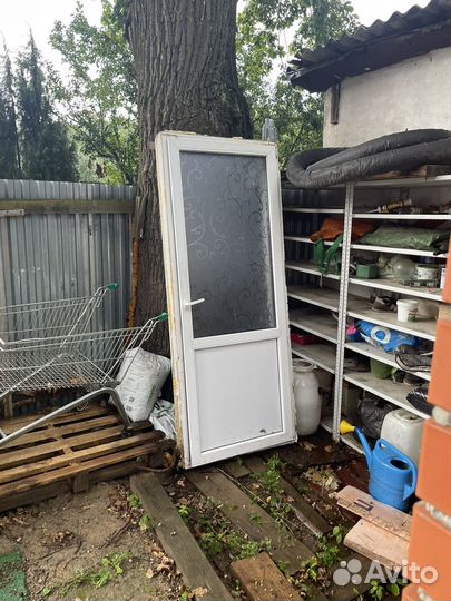 Двери пластиковые бу