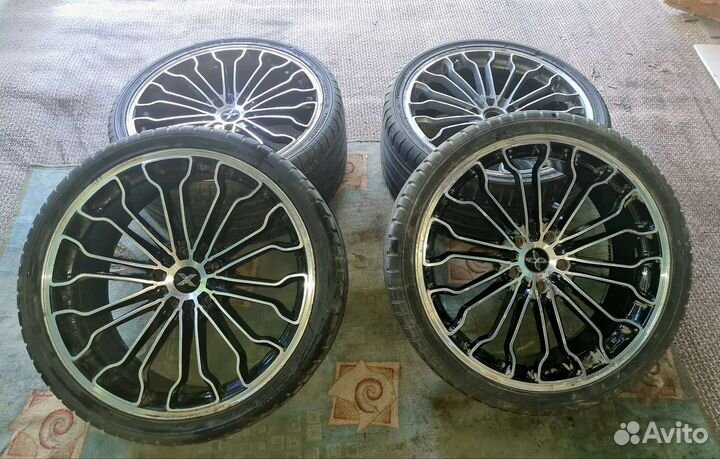 Nokian Tyres Hakka Z 295/30 R22