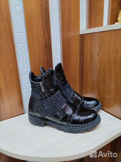 Ботинки р. 37